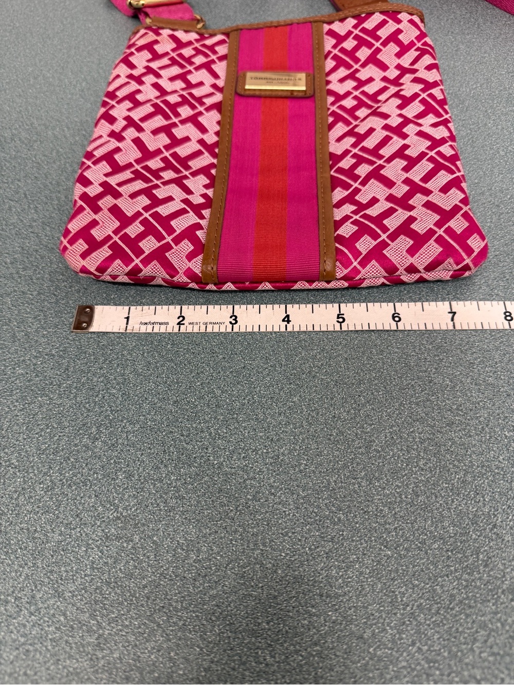 Tommy Hilfiger Logo-Print Crossbody Bag in Pink - Designer Style - Picture 6 of 11